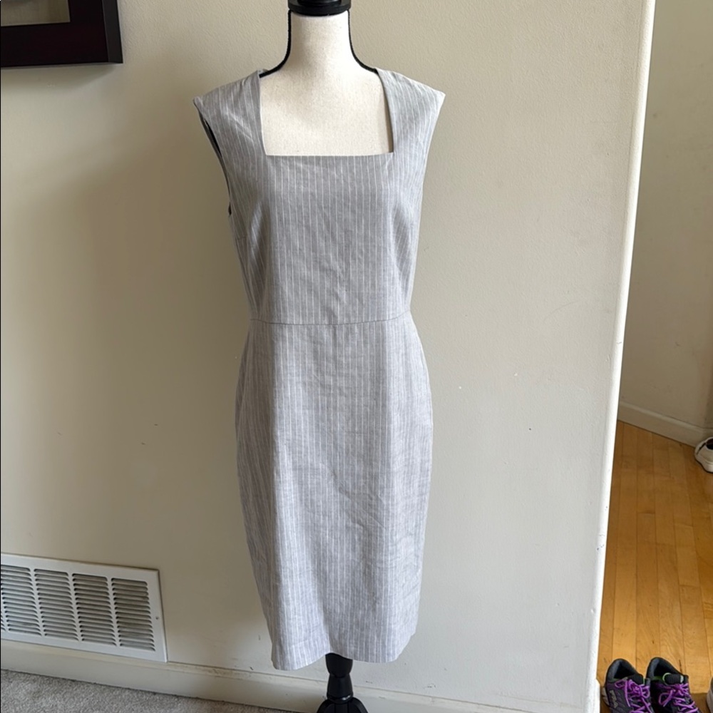 Elegant Gray Sleeveless Dress